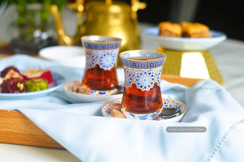  traditional Turkish tea 