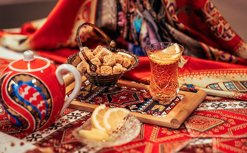  traditional Turkish tea 